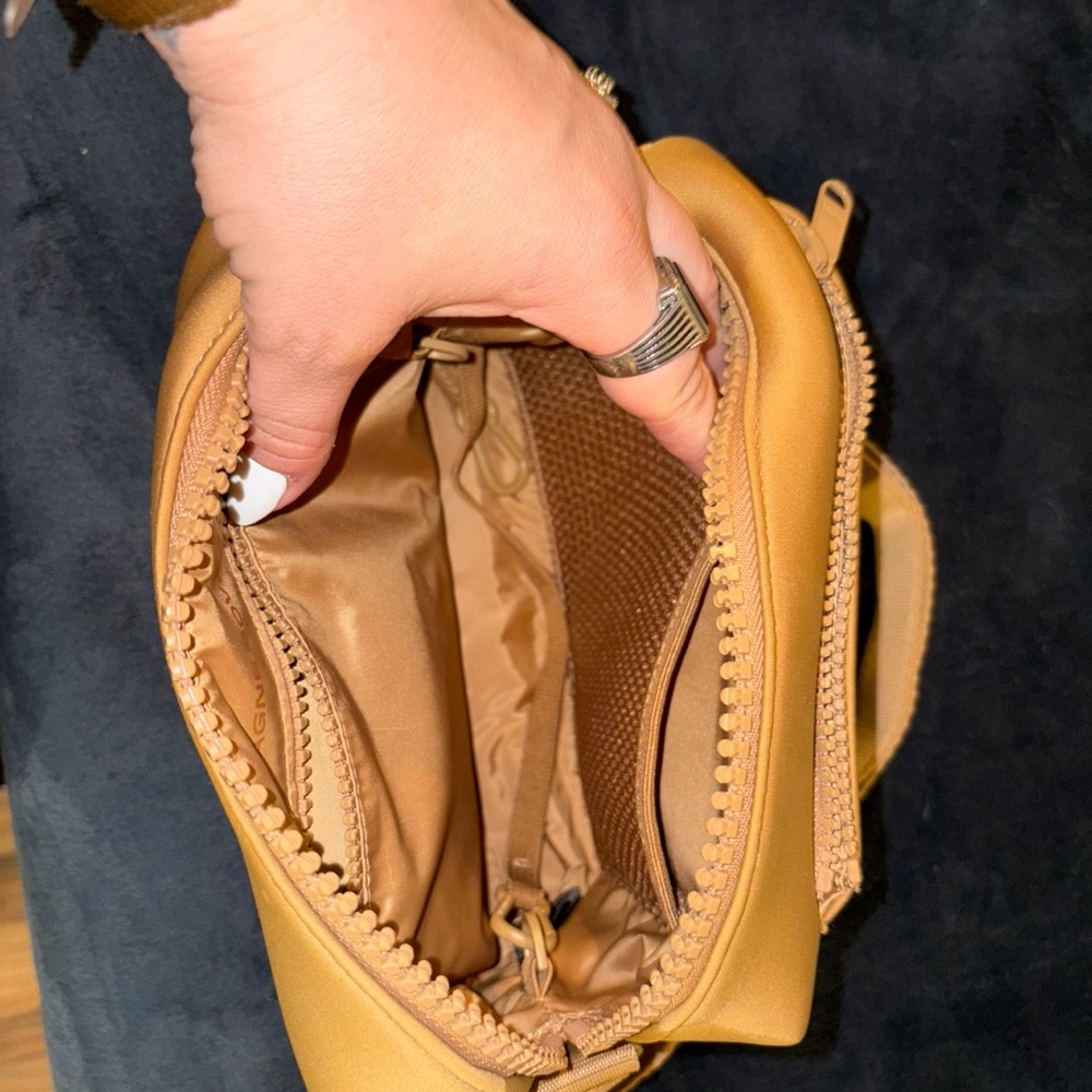 Dagne Dover Micah Shoulder/Crossbody Bag - Picture 6 of 7